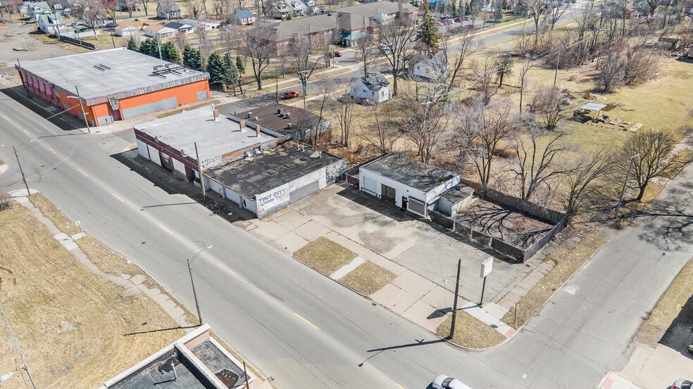 More Photos Of 10415 Fenkell St, Detroit Freestanding For Sale