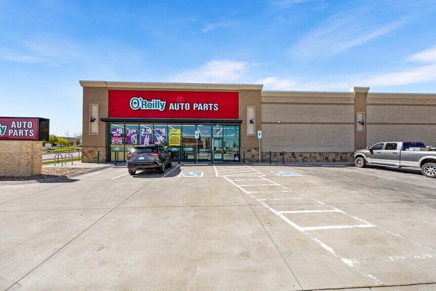 More Photos Of 6751 S Potomac St, Centennial Auto Repair For Sale