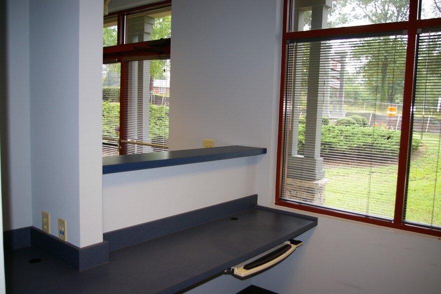 More Photos Of 4168 Abbotts Bridge Rd, Duluth Office For Lease