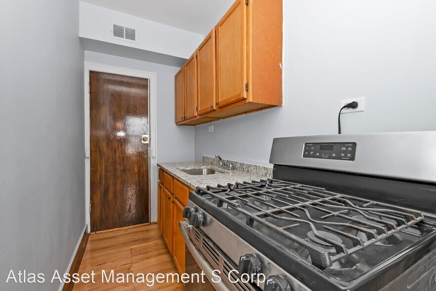 More Photos Of 6237-6245 S Kedzie Ave, Chicago Multifamily For Sale