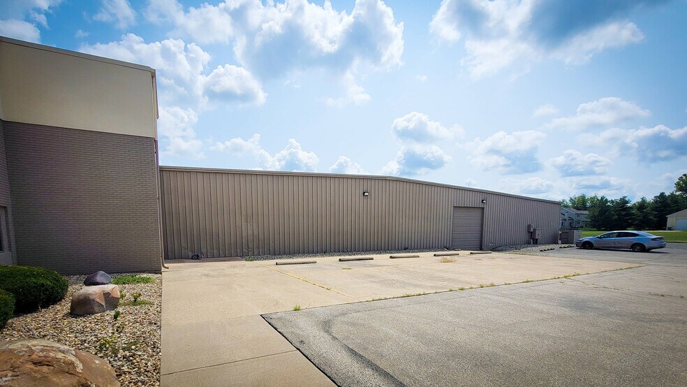 More Photos Of 140 Lewis Park Dr, Mount Zion Industrial For Sale
