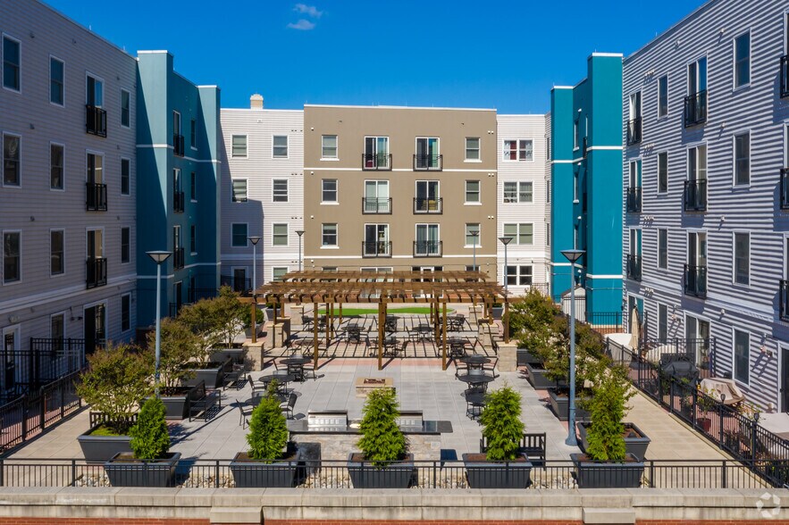 More Photos Of 20 Maryland Ave, Rockville Multifamily For Sale
