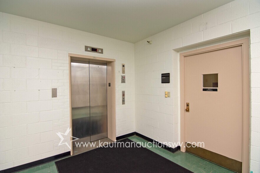 More Photos Of 100 Bluestone Rd, Mount Hope Research And Development For Sale