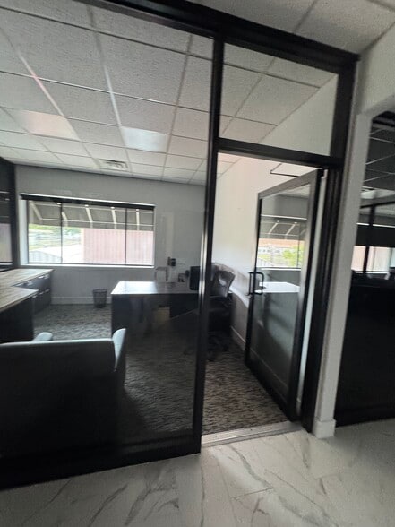 More Photos Of 151 Industrial Loop, Staten Island Storefront Retail Office For Sale