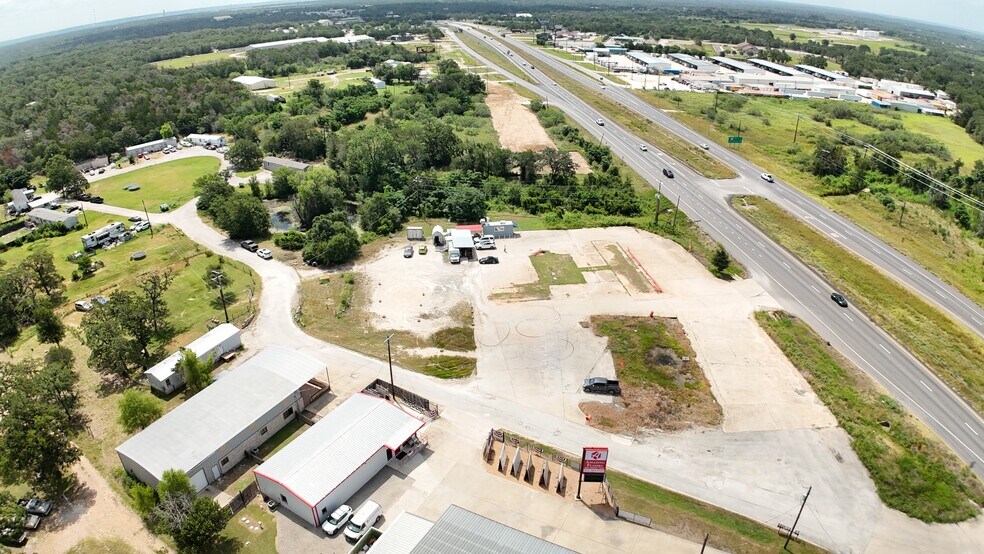 More Photos Of 1350-1360 State Highway 71, Bastrop Land For Lease