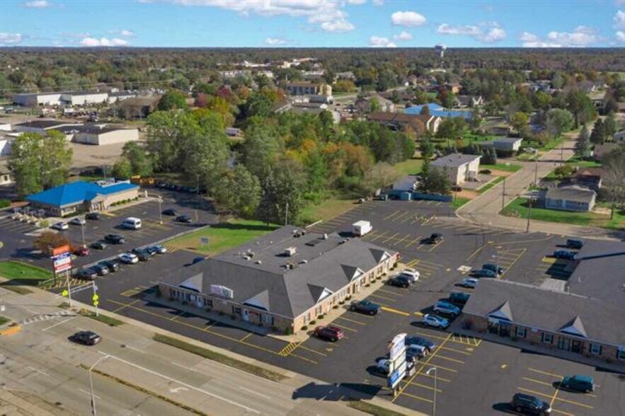 More Photos Of 2811 8th St, Wisconsin Rapids Office For Lease