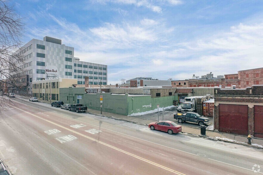 More Photos Of 1641 Columbus Ave, Boston Warehouse For Lease