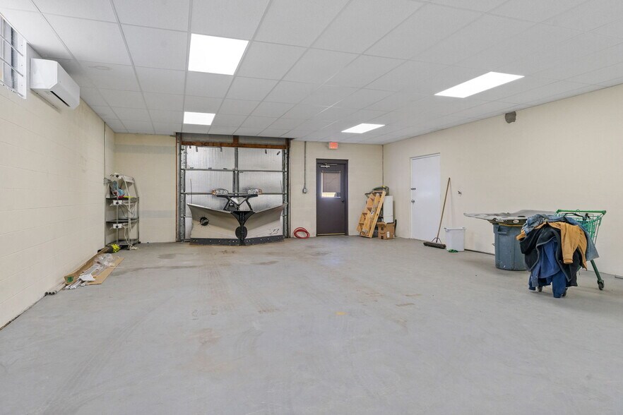 More Photos Of 1476-1480 State St, Schenectady Freestanding For Sale