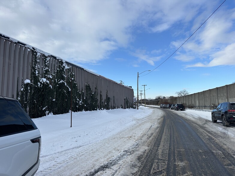 More Photos Of 107 Norris Dr, Rochester Warehouse For Lease