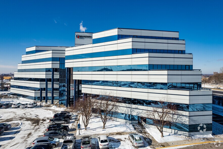 More Photos Of 1300 NE Godward St, Minneapolis Office For Lease