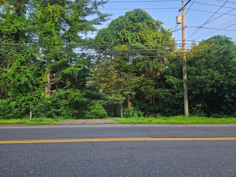 More Photos Of 1934 West St, Southington Land For Sale