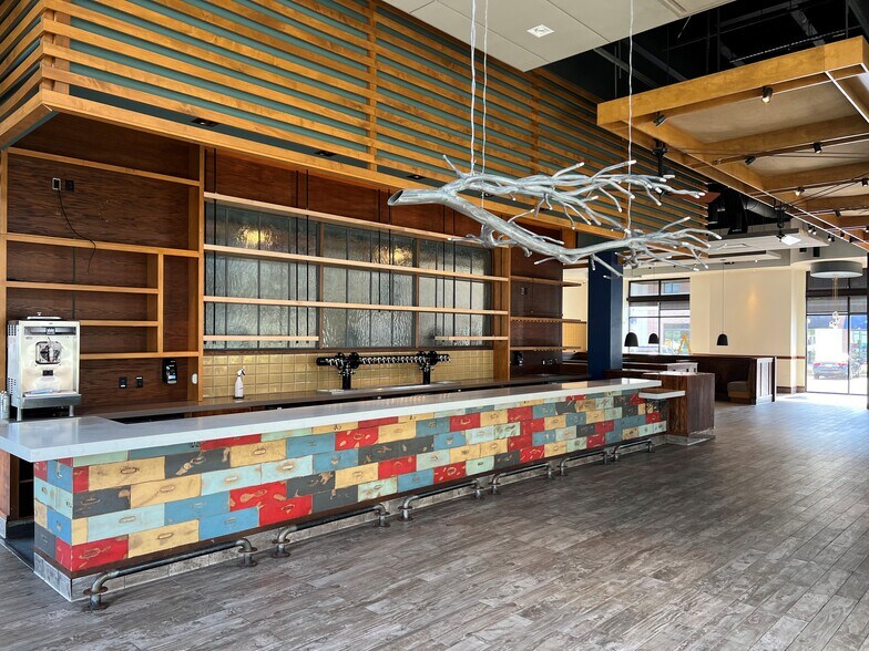 More Photos Of 4600 Roswell Rd, Atlanta Unknown For Lease