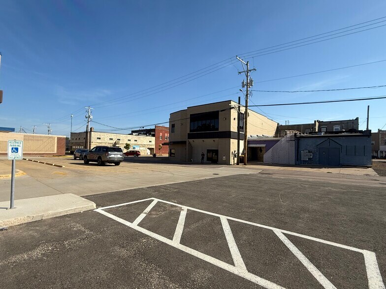 More Photos Of 1001 Superior Ave, Tomah General Retail For Sale