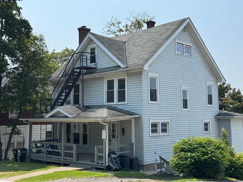 More Photos Of 214 Delaware Ave, Ithaca Apartments For Sale