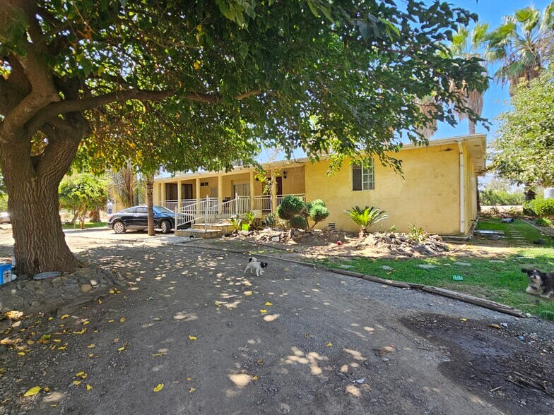 More Photos Of 14398 Avenue 88, Pixley Multifamily For Sale