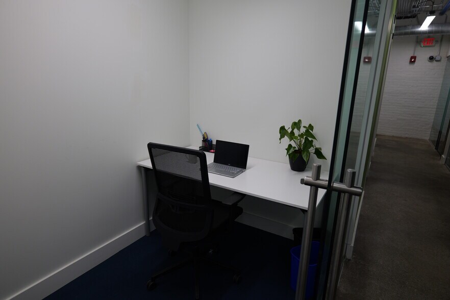 More Photos Of 111 Bain St, Greensboro Office For Sale