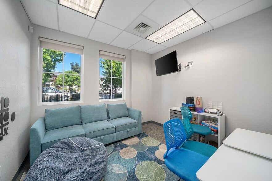 More Photos Of 1222-1224 Vine St, Paso Robles Office Residential For Sale