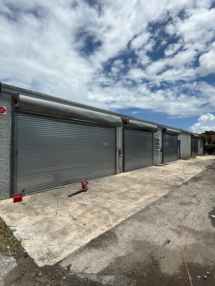 More Photos Of 2313 SW 59th Ave, West Park Auto Repair For Sale