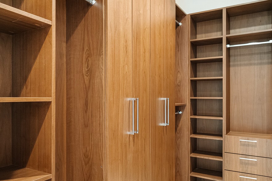 More Photos Of 400 S Old Woodward Ave, Birmingham Apartments For Sale