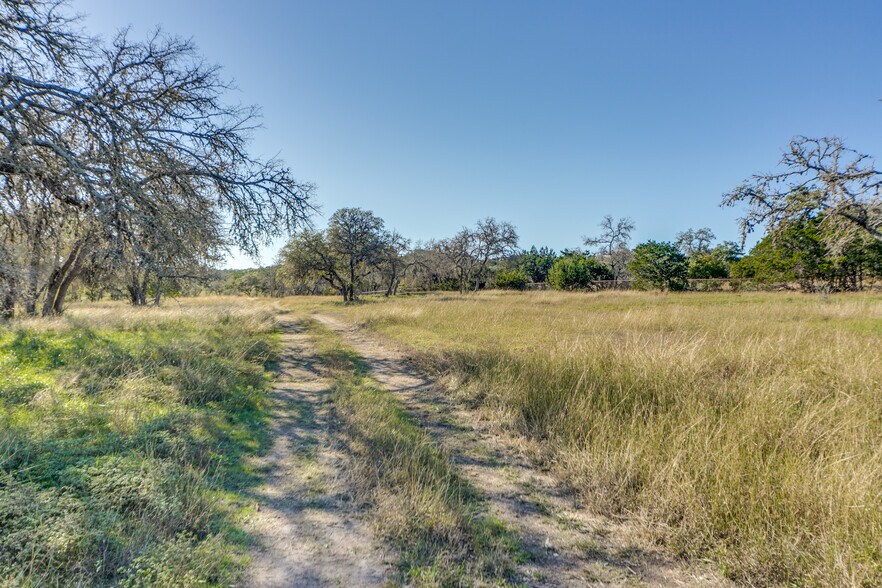 More Photos Of 636 FM 289, Comfort Land For Sale