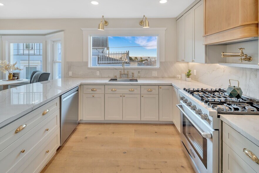 More Photos Of 418 W Ivy St, San Diego Apartments For Sale