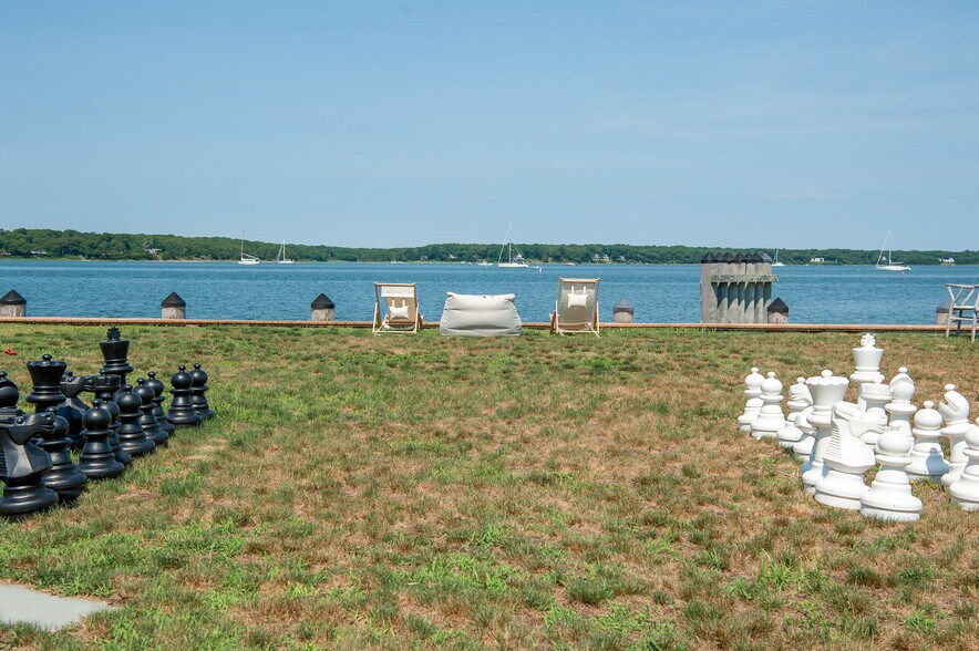 More Photos Of 219 Three Mile Harbor HC Rd, East Hampton Marina For Sale
