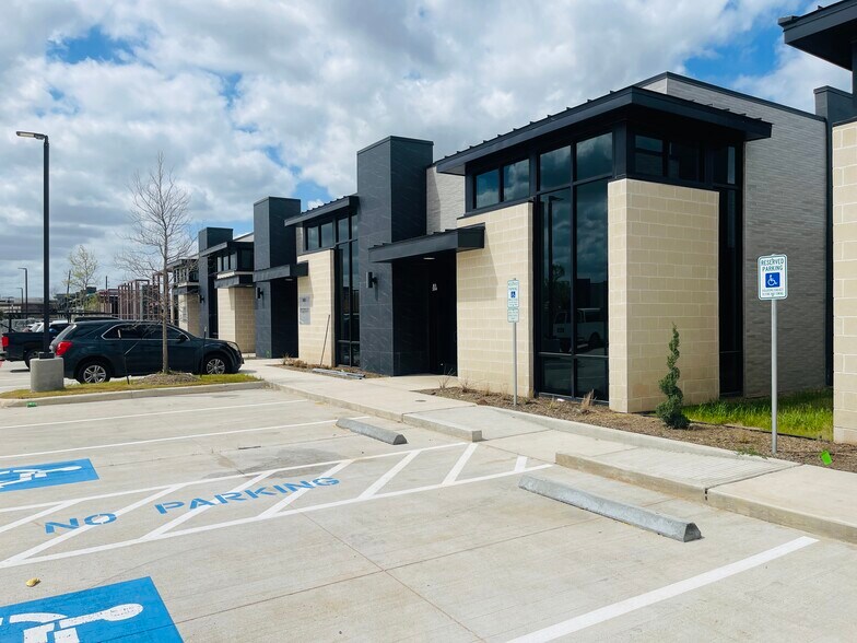Primary Photo Of 7102 Tarrington Ave, #304, Sugar Land, TX 77479, Sugar Land Medical For Lease