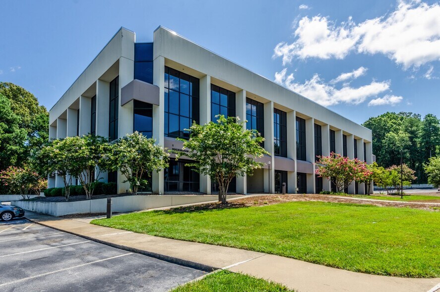 More Photos Of 1 Centerview Dr, Greensboro Unknown For Lease