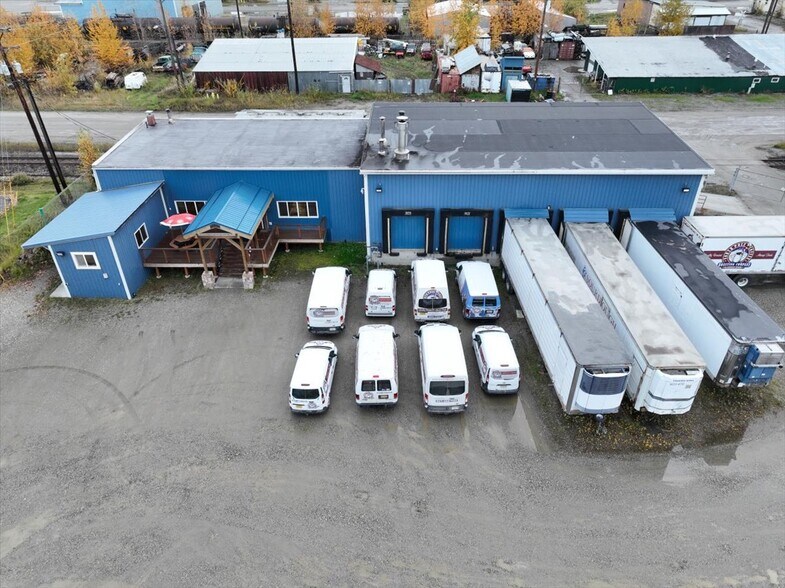 Primary Photo Of 1502 Minnie St, Fairbanks Industrial For Sale