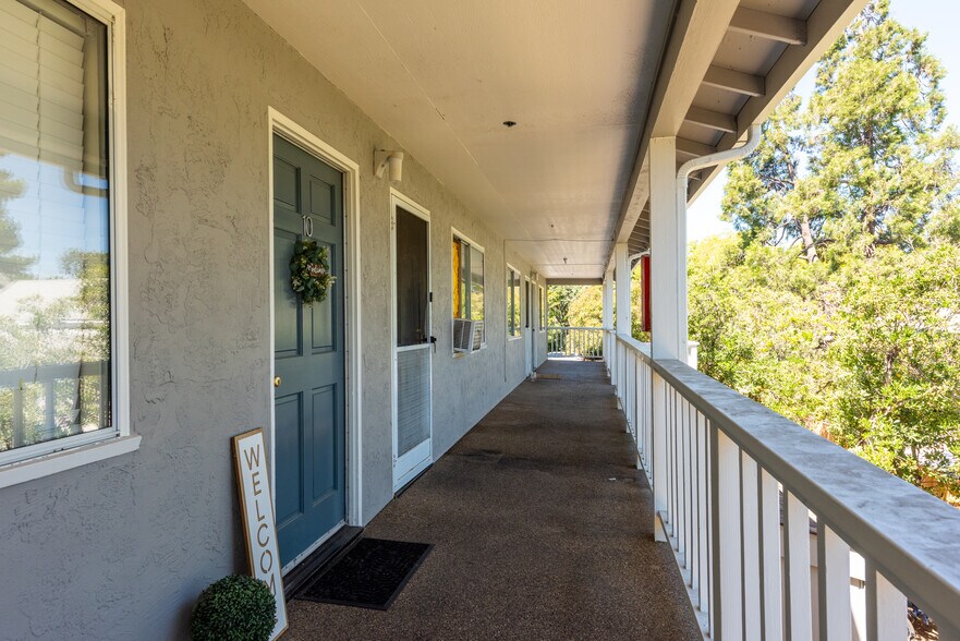 More Photos Of 270 Brown St, Napa Apartments For Sale