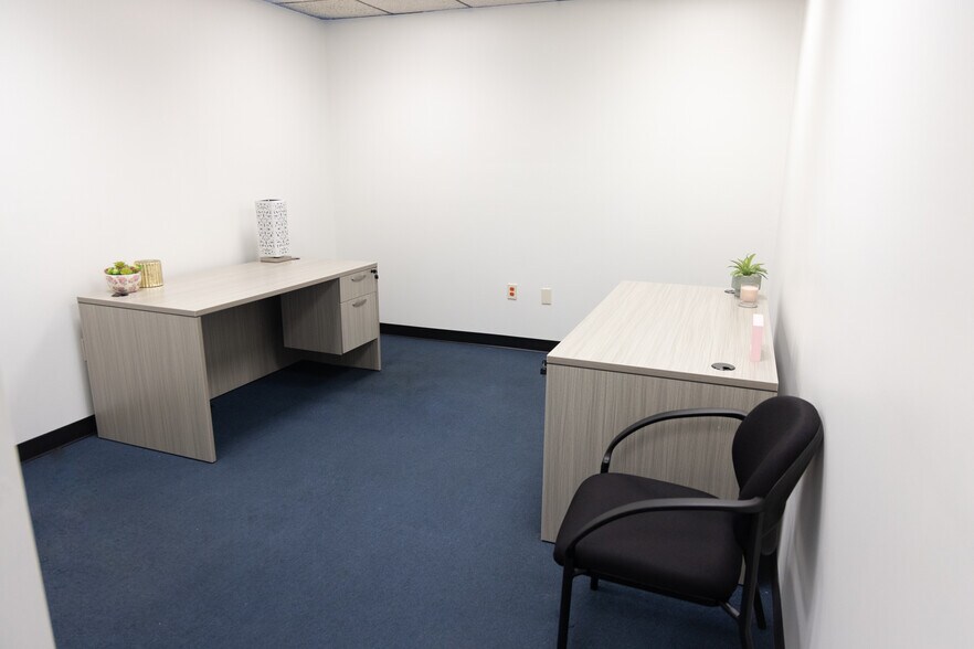 More Photos Of 17801 NW 2nd Ave, Miami Religious Facility For Lease