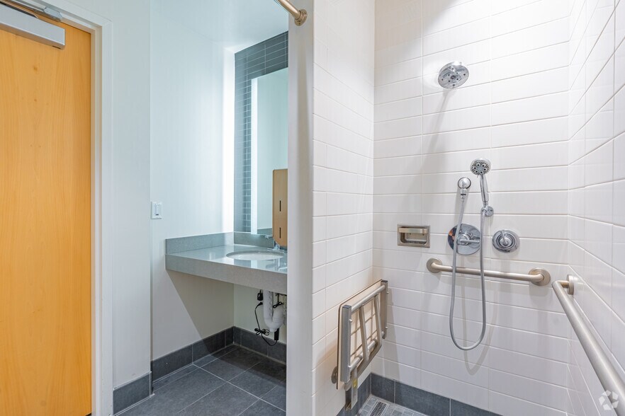 More Photos Of 1901 S Bascom Ave, Campbell Unknown For Lease