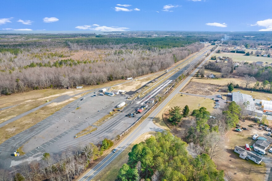 More Photos Of 2035 James Monroe hwy, Colonial Beach Racetrack For Sale