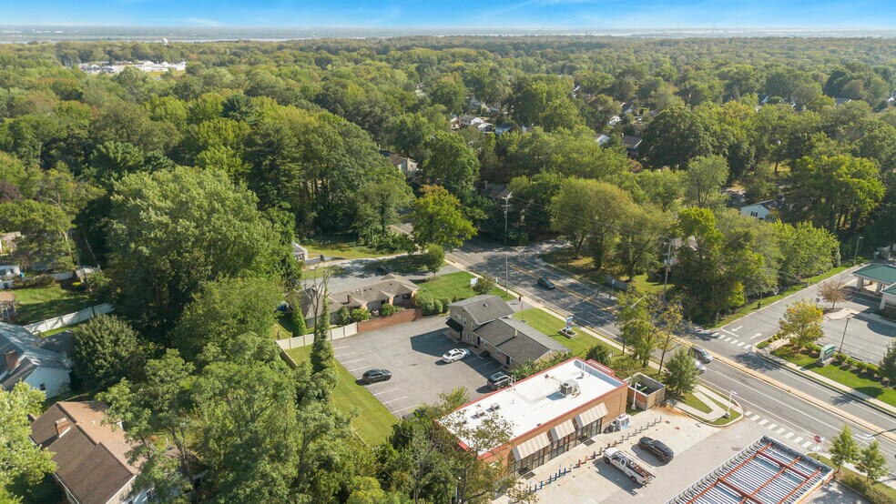 More Photos Of 2417 Silverside Rd, Wilmington Office For Lease