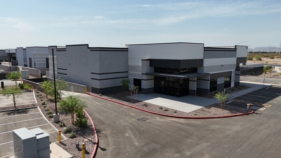 More Photos Of 7320 E Pecos Rd, Mesa Warehouse For Sale