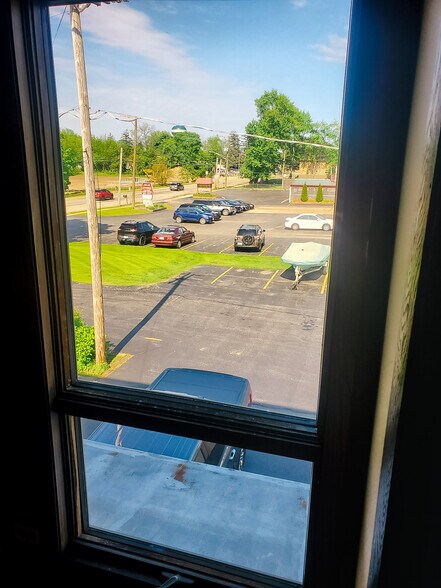 More Photos Of 95 W Grand Ave, Lake Villa Medical For Sale