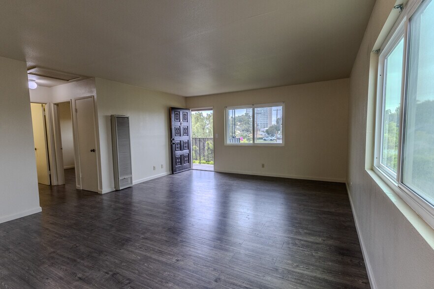 More Photos Of 392 Del Mar Ave, Chula Vista Apartments For Sale