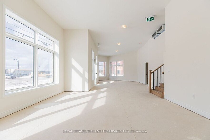 More Photos Of 3289 Sixth Line, Oakville General Retail For Lease