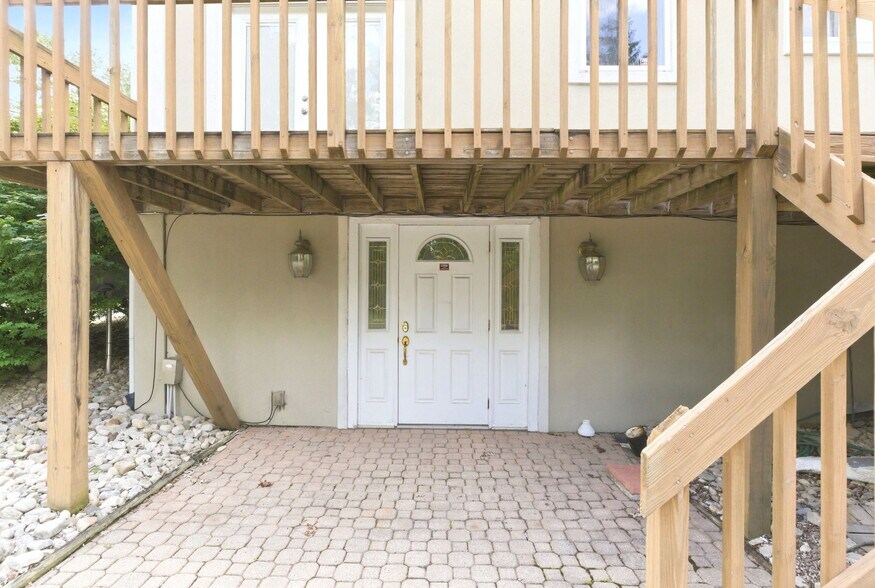 More Photos Of 10 Fairway Dr, Springboro Office Residential For Sale