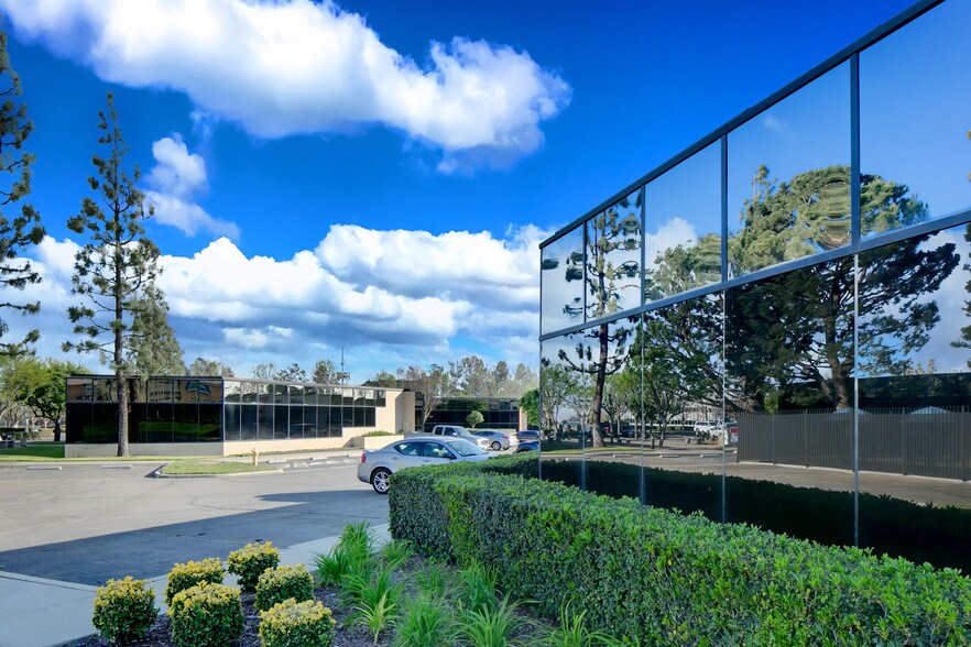 More Photos Of 2910 Inland Empire Blvd, Ontario Office For Lease