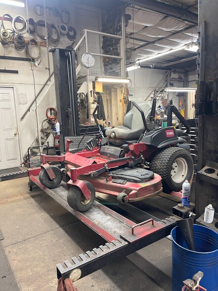 More Photos Of 10190 Old Indian Head Rd, Upper Marlboro Freestanding For Sale