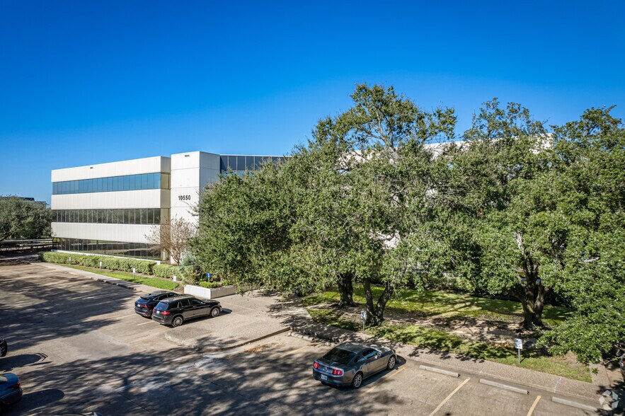 More Photos Of 10550 Richmond Ave, Houston Office For Lease