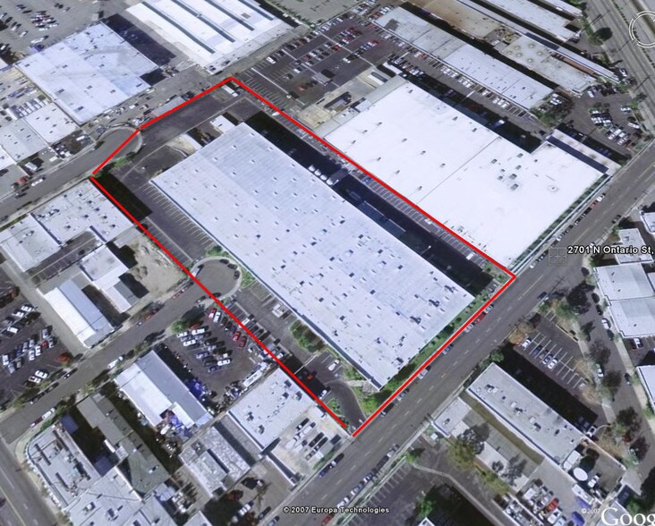 More Photos Of 2850 N California St, Burbank Warehouse For Lease