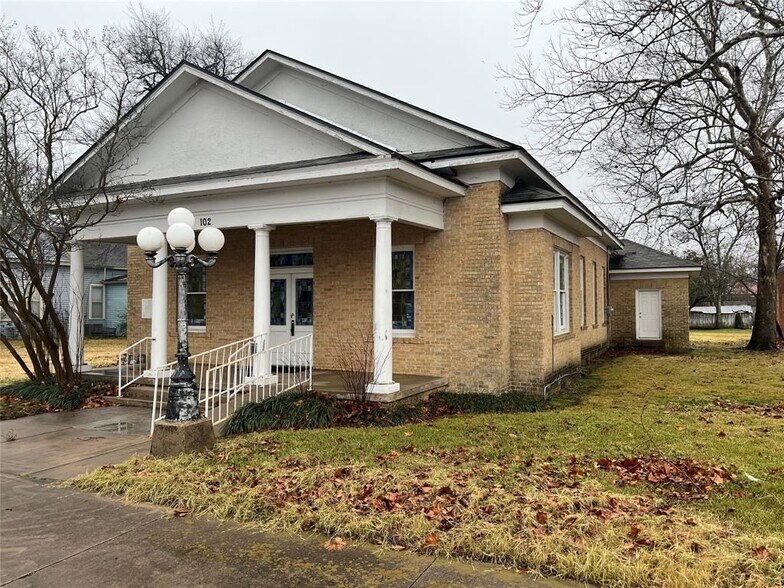 More Photos Of 102 E Main St, Cumby Religious Facility For Sale