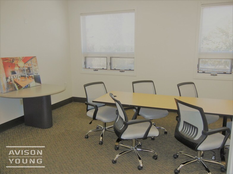 More Photos Of 3101-3141 28th St, Boulder Unknown For Lease