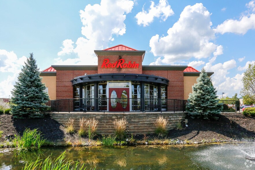 More Photos Of 5013 Bowen Dr, Mason Freestanding For Lease