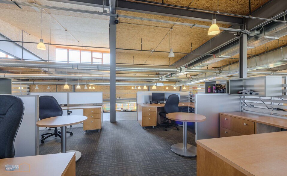 More Photos Of 101 S Taylor Ave, Louisville Warehouse For Lease