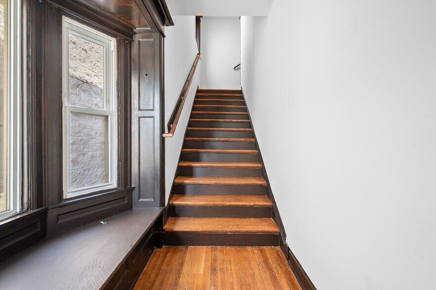 More Photos Of 4541 S Forrestville Ave, Chicago Multifamily For Sale