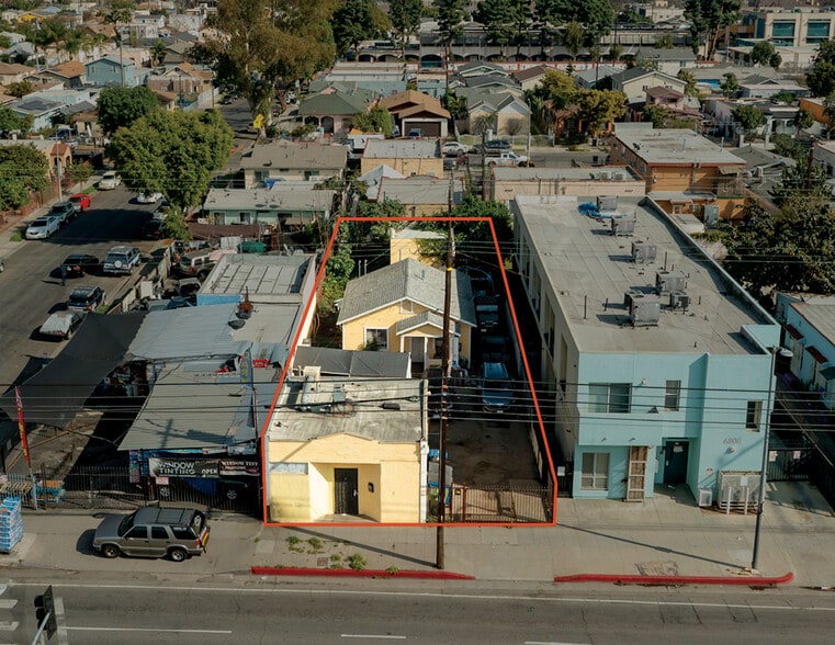 Primary Photo Of 6804 S Hoover St, Los Angeles Flex For Sale