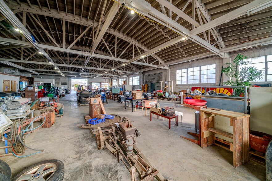 More Photos Of 2105 4th St, Tillamook Industrial For Sale